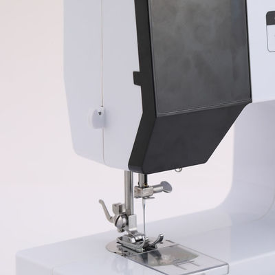 Max. Naaidikte 0,3-3,0 mm Naaimachine voor huishoudelijk gebruik in kledingwinkels