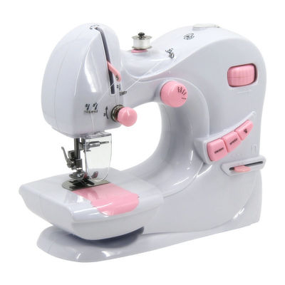 Gemakkelijke bediening Huishoudelijke draagbare mini handmatige stof naaimachine voor de Nigeria markt